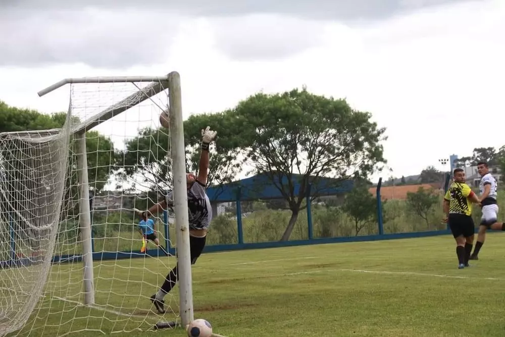 Terceira rodada do Campeonato Municipal de Futebol de Rio Negro teve partidas emocionantes